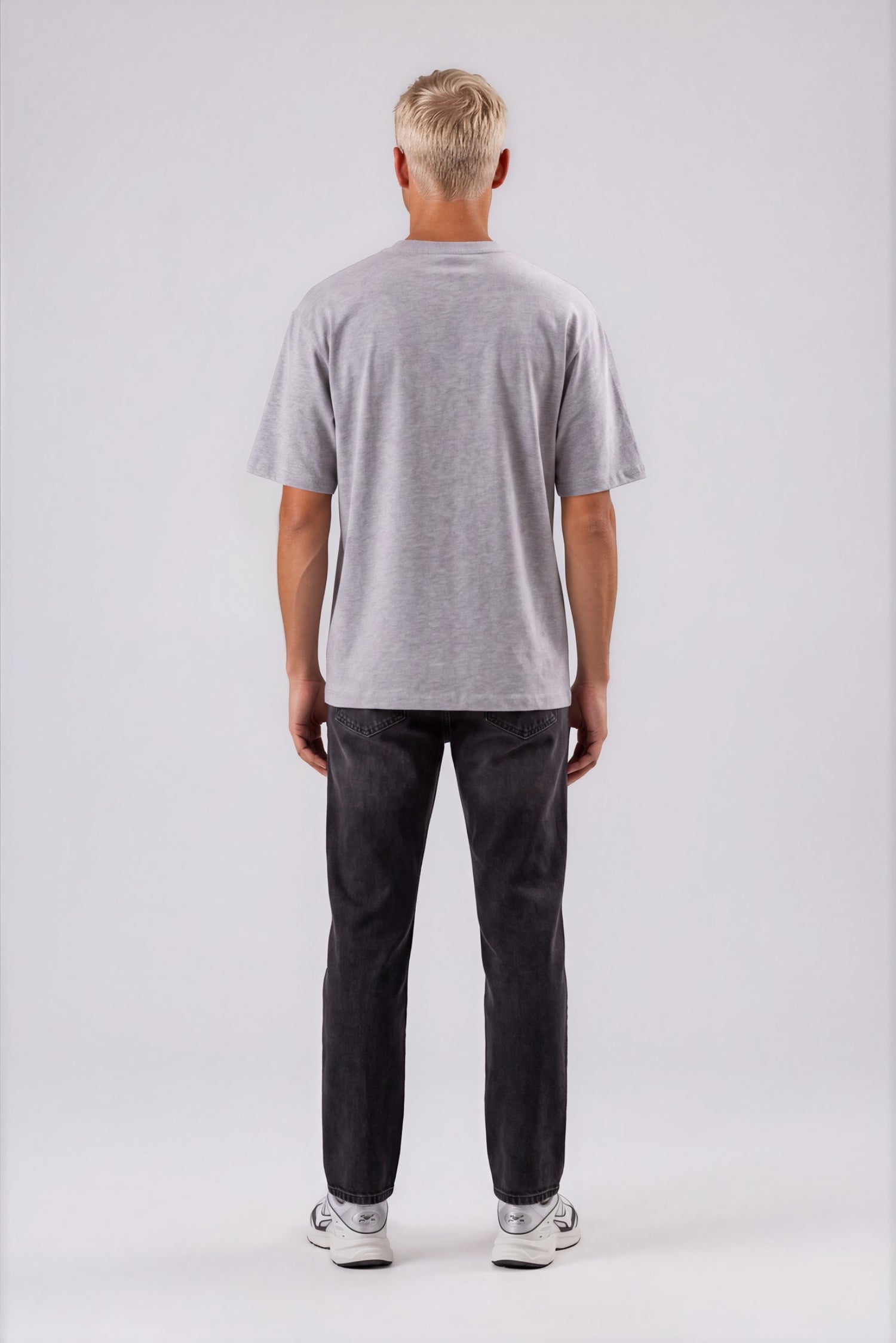 oversized box fit tshirt mood minor lysegraa